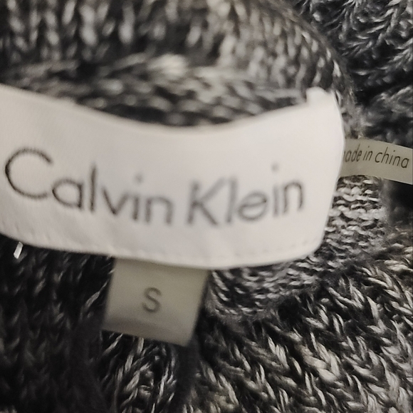 CALVIN Klein Sweater size small - Picture 6 of 10